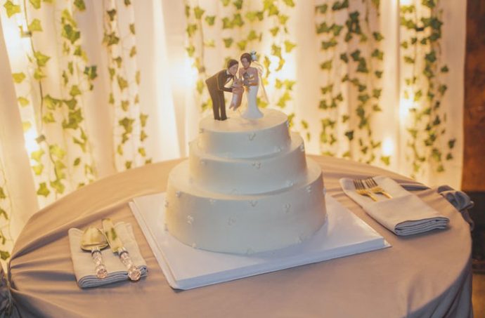 свадьба,торт,жених,невеста